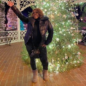 Meet your Posher, Lisa